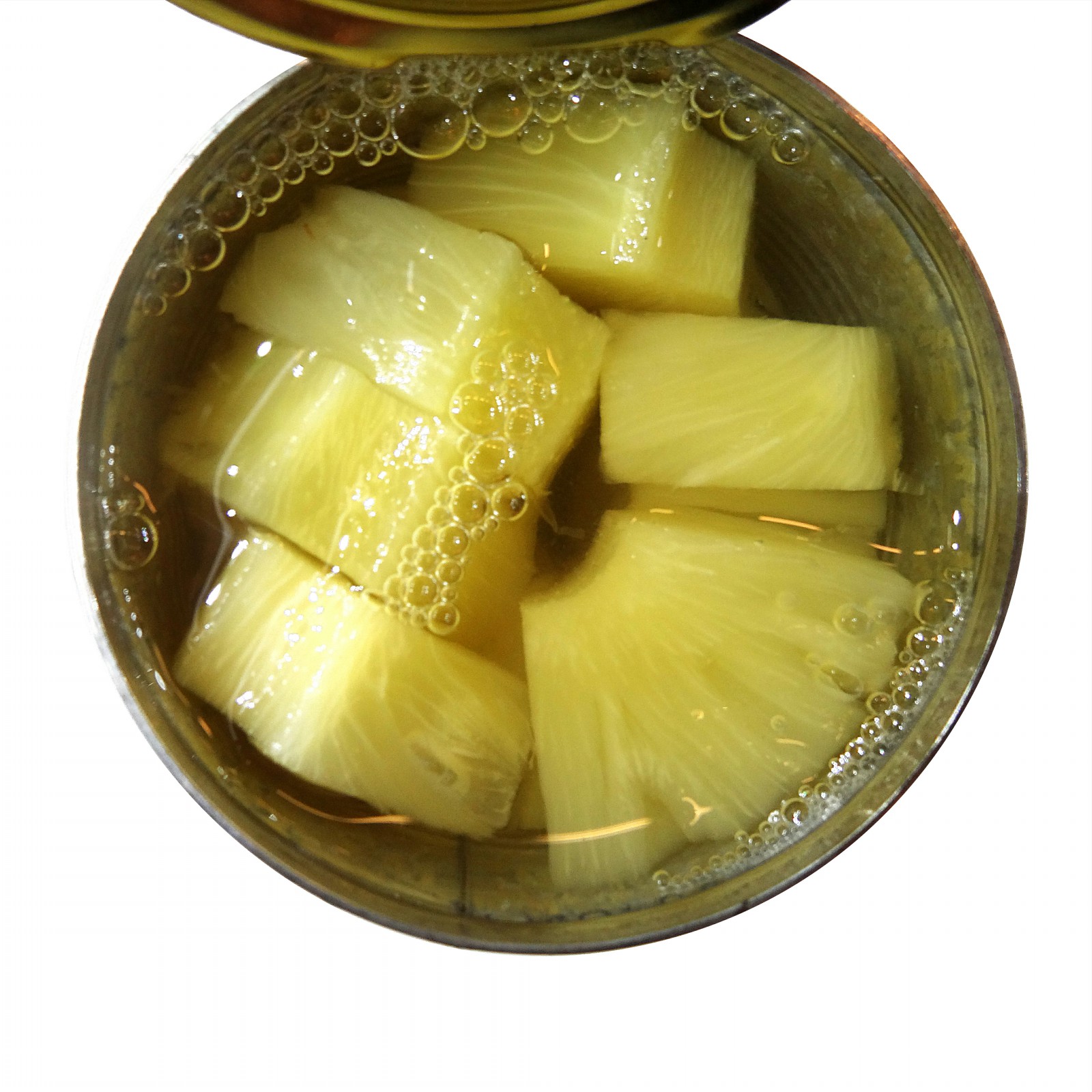Canned pineapple tidbits